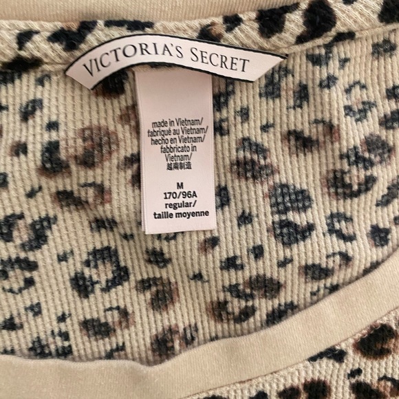 Victoria’s Secret Leopard Thermal Pajama Set - Picture 2 of 3